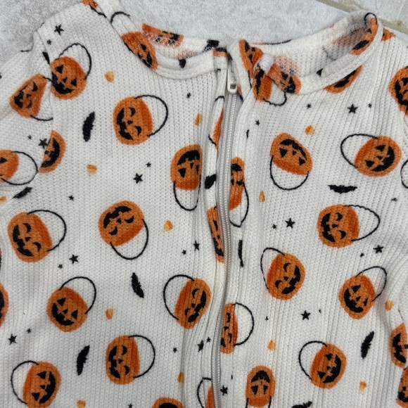 Caden Lane Pumpkin Patterned Kids Footie - Picture 3 of 6